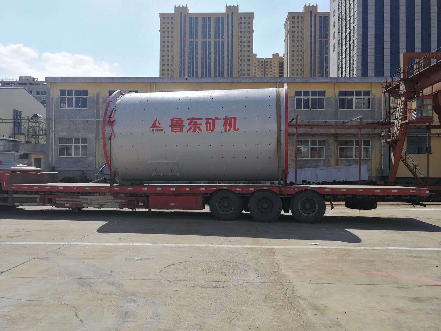 制砂球磨機:制砂球磨機讓你大開眼界